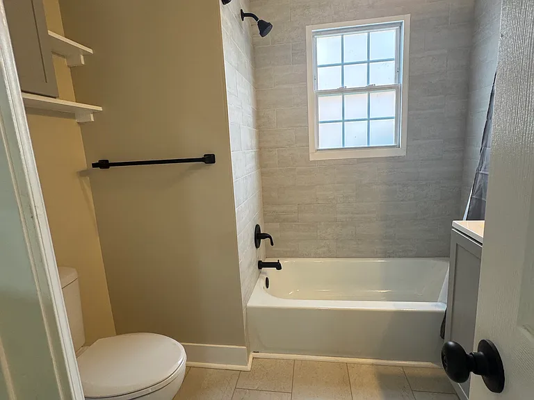 825 Maryland Ave — Photo 9