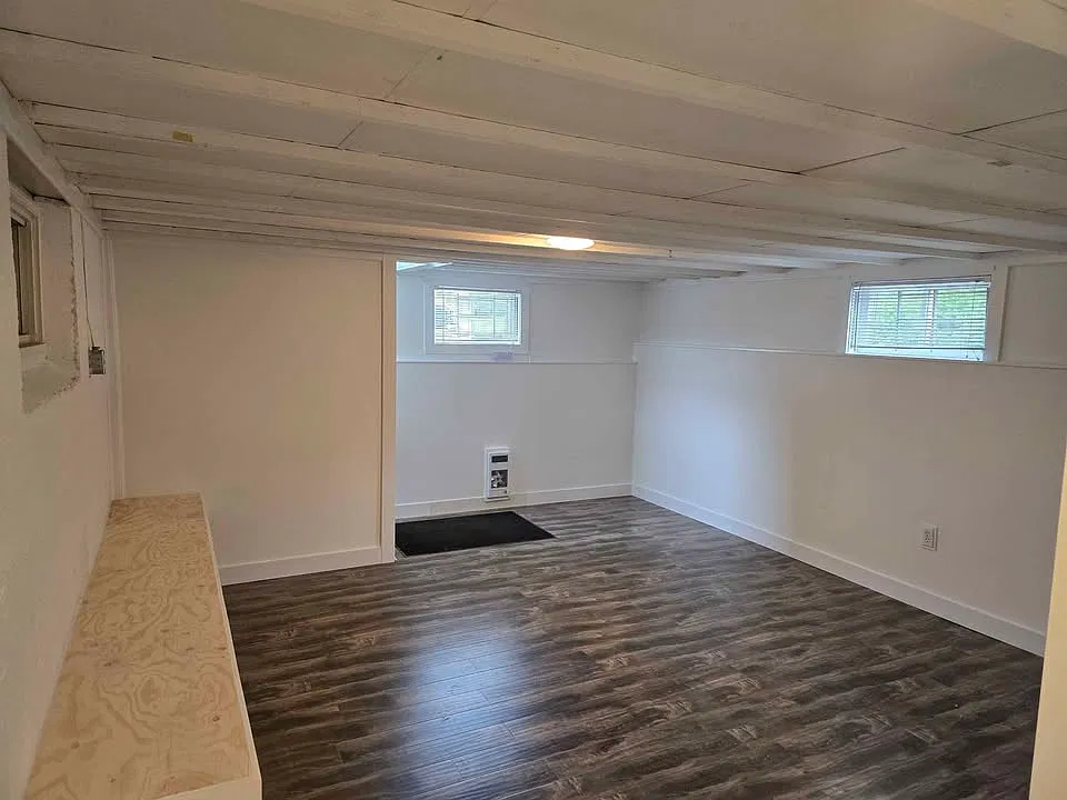 2 bed, $2,000 — Photo 2