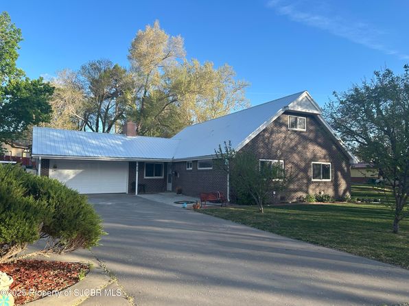 628 N Gladeview Dr, Farmington, NM 87401