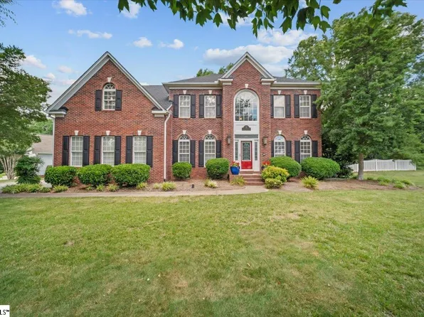 2 Willow Oak Ct, Simpsonville, SC 29681