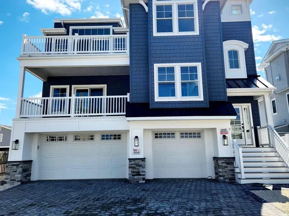 2 E 14th St, Beach Haven, NJ 08008
