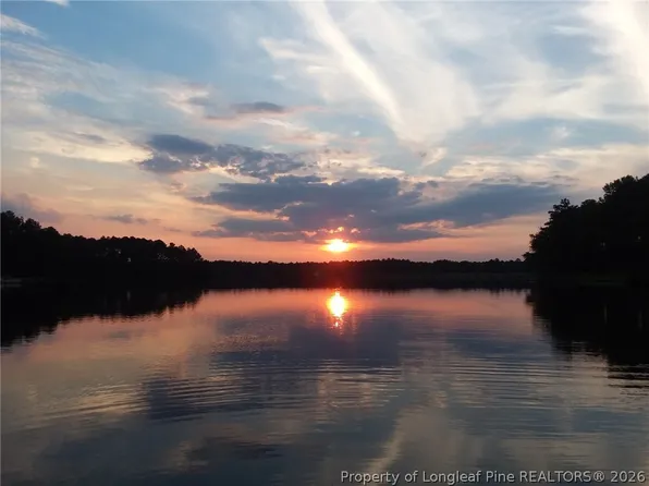 E Lake Rd, Wagram, NC 28396