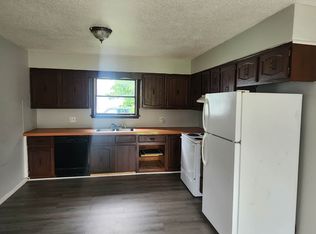 55 S Chalfant Ave #B, Newark, OH 43055