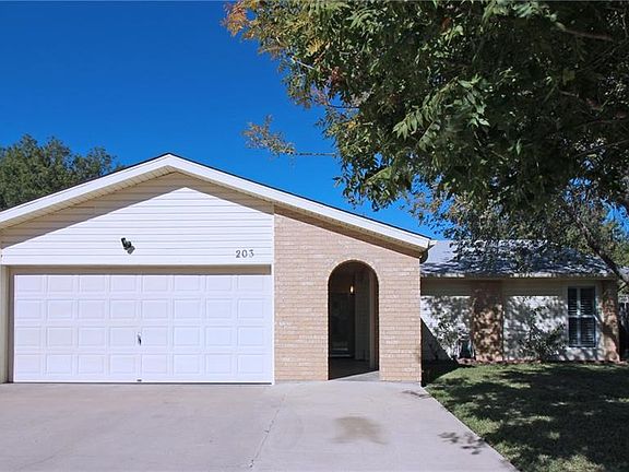 2nd image of 203 Margarita Dr