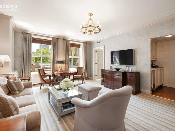 740 Park Avenue image 12 of 18