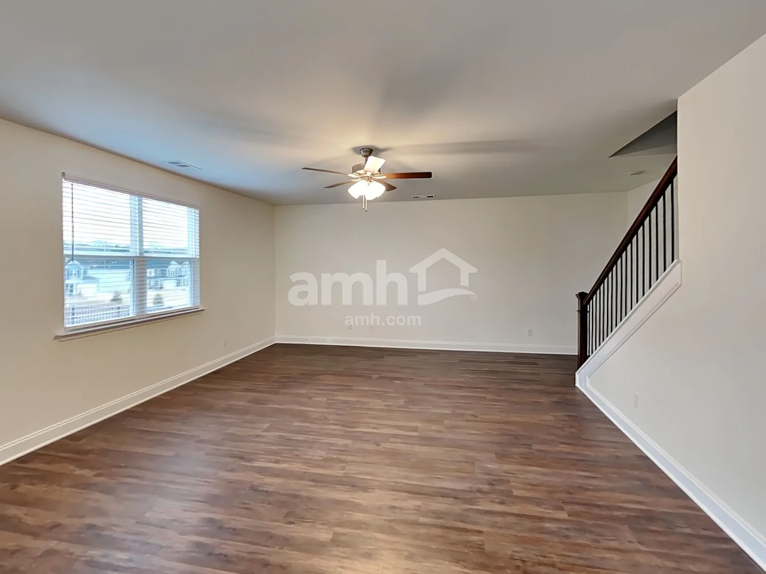 4 bed, 2.5 bath, 2297 sqft, $2,875 — Photo 4