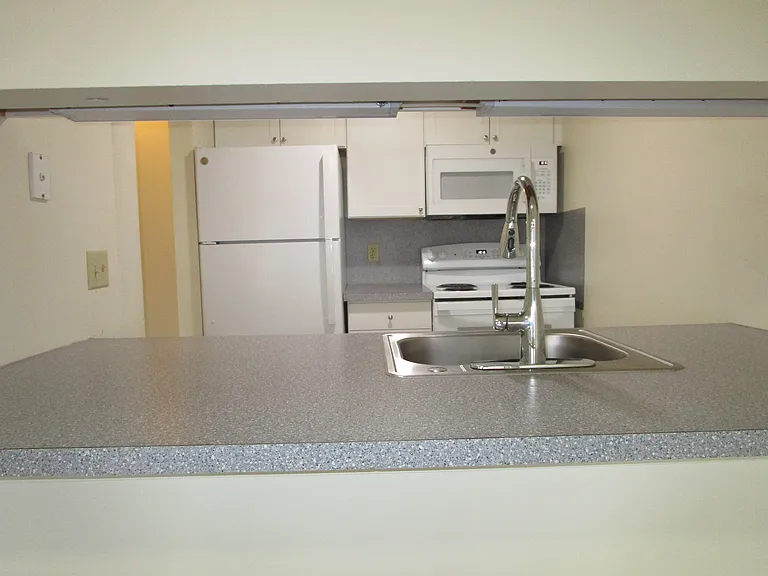 411 Main St #209 — Photo 7