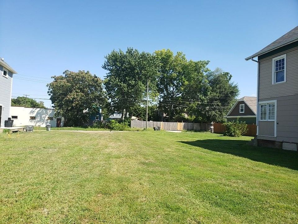 1st image of 2637 N College Ave