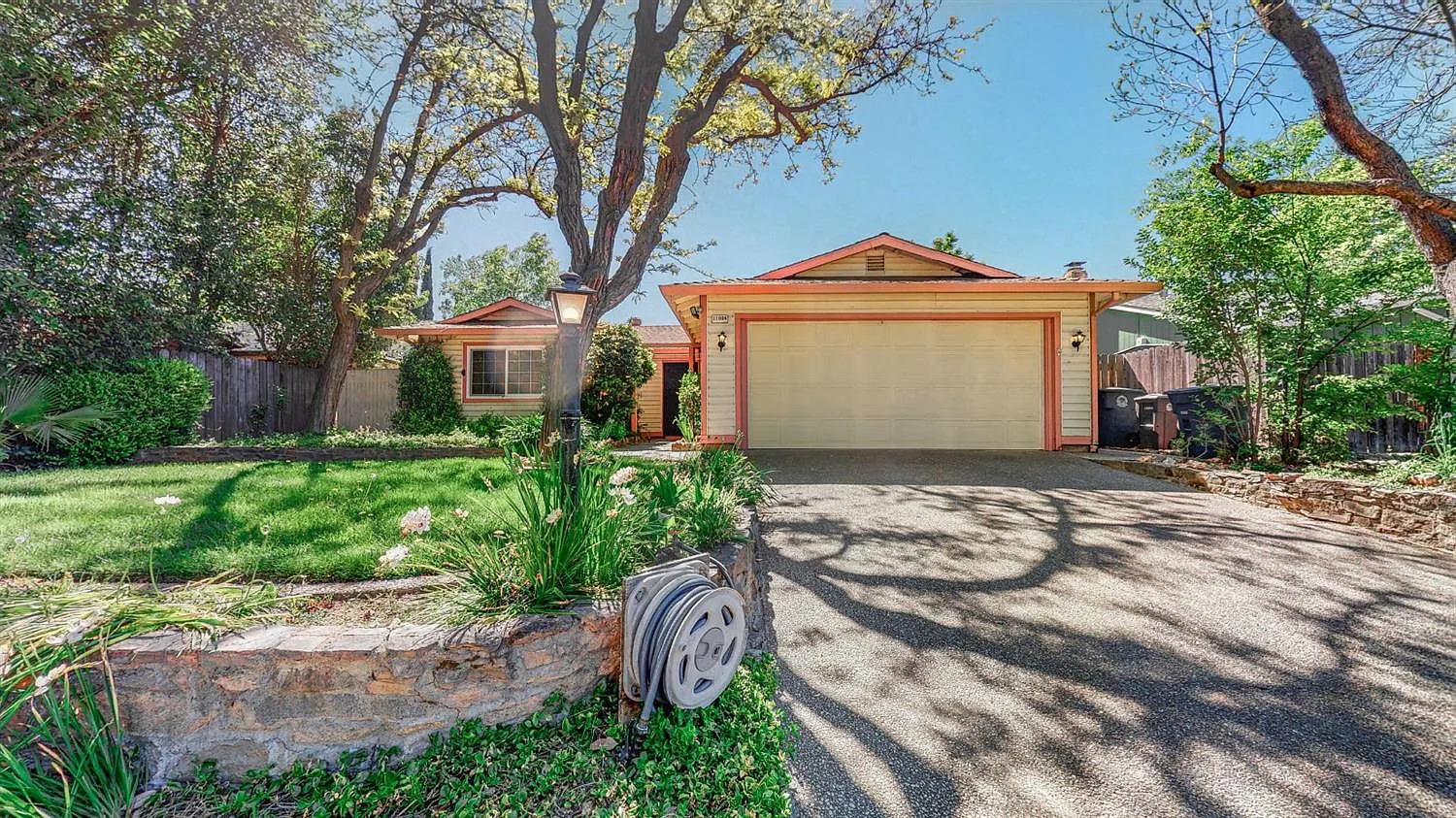 11004 Gingerwood Way photo 1