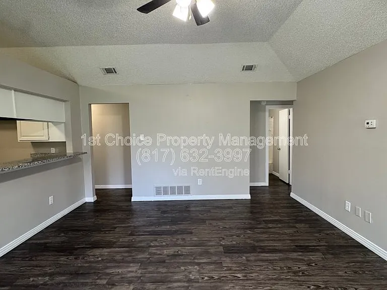 453 Little Valley Ct — Photo 3
