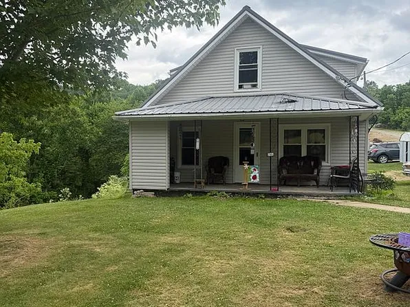 2983 Black Oak Rd, Princeton, WV 24740