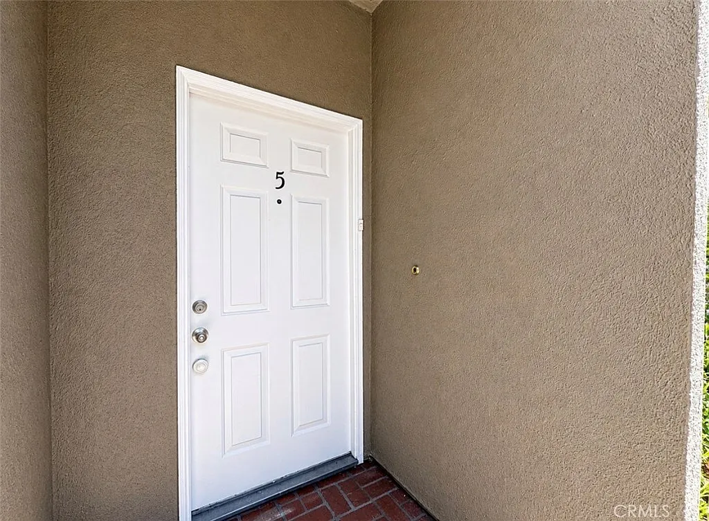 2 bed, 1.5 bath, 1400 sqft, $2,695 — Photo 4