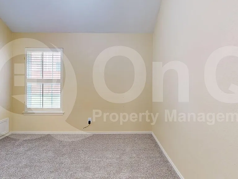 5603 Stonehenge Dr — Photo 16