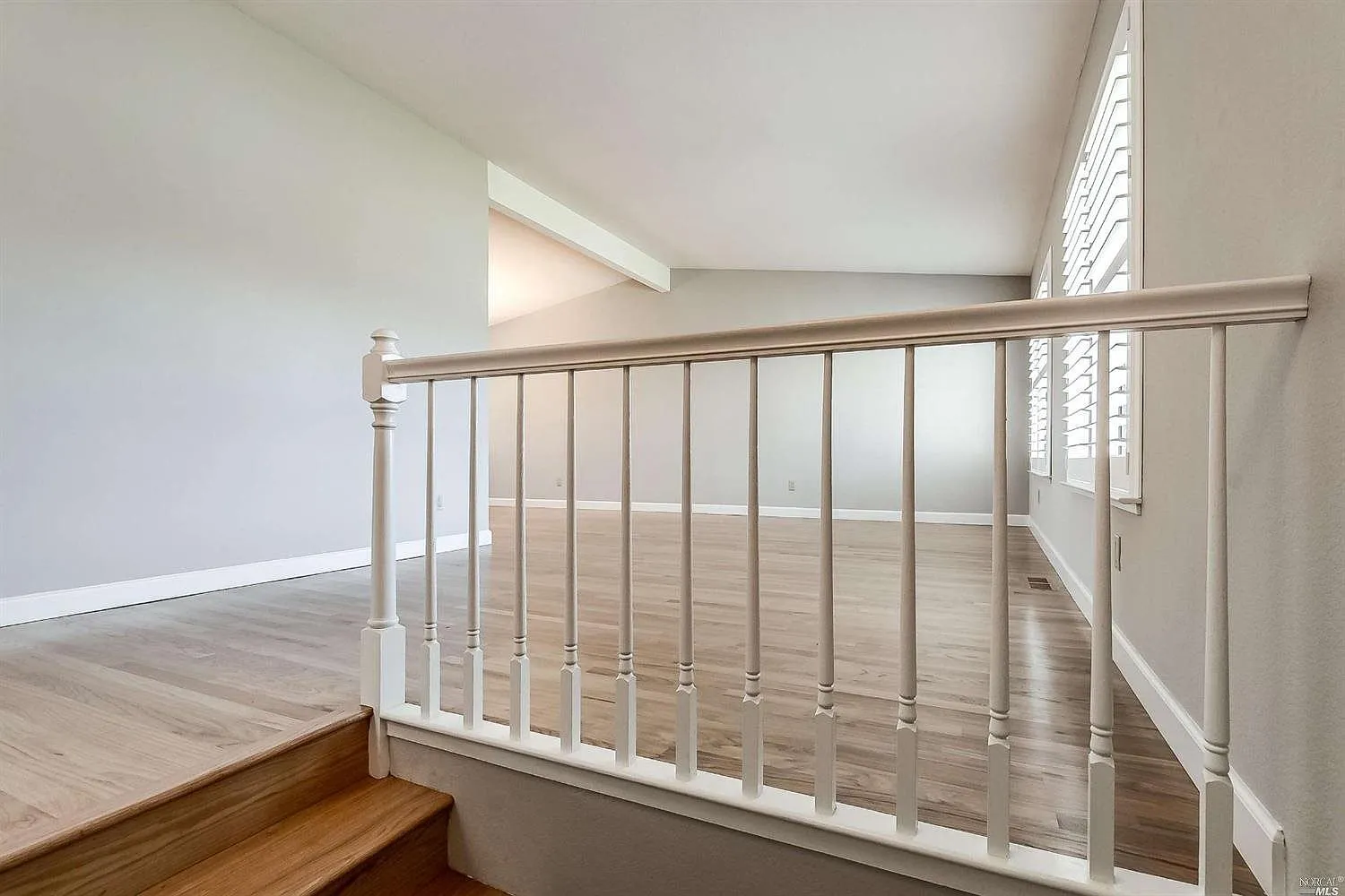 4 bed, 2.5 bath, 2016 sqft, $4,500 — Photo 3