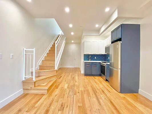 Rented by Doorway NYC, LLC | media 17