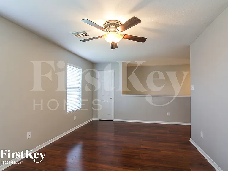 7819 Adonis Ave — Photo 7