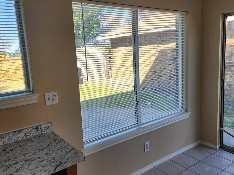 826 Springwood Dr — Photo 15