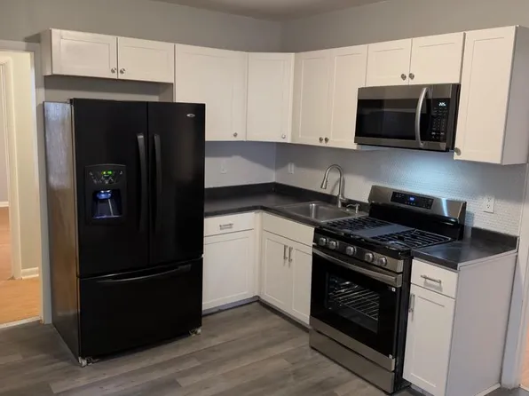 5 Samuel St, Hamilton, NJ 08610