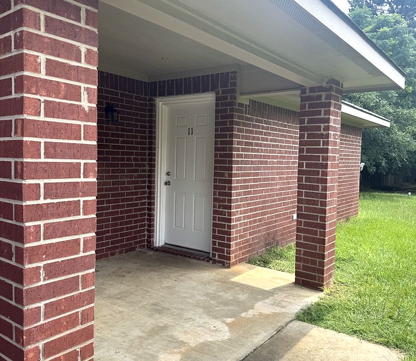 1st image of 2108 N Edwards Ave #11