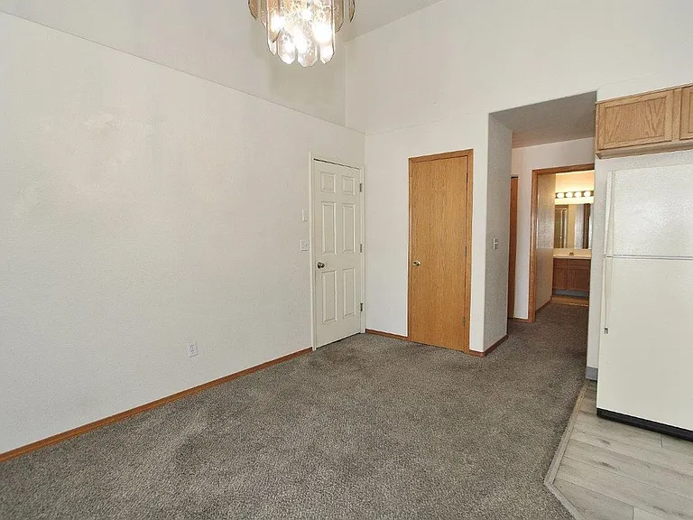 2523 E Spruce St #B — Photo 6