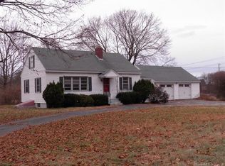 120 Heritage Rd, Putnam, CT 06260