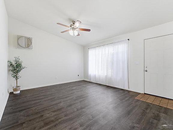 2nd image of 21410 Mission St