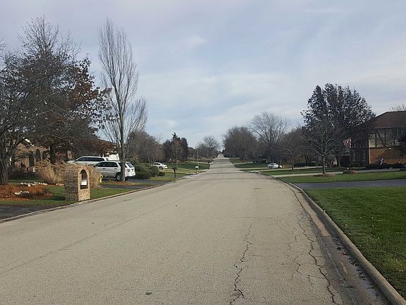 5th image of 13838 W Dublin Dr