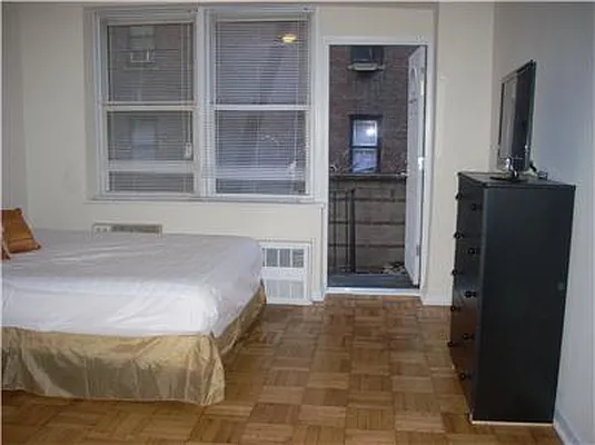 Rented by Apartment Luxe Realty Group, Inc | media 16