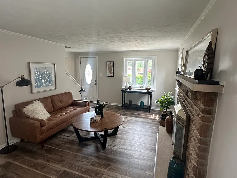 2062 Elmbrook Ln — Photo 28