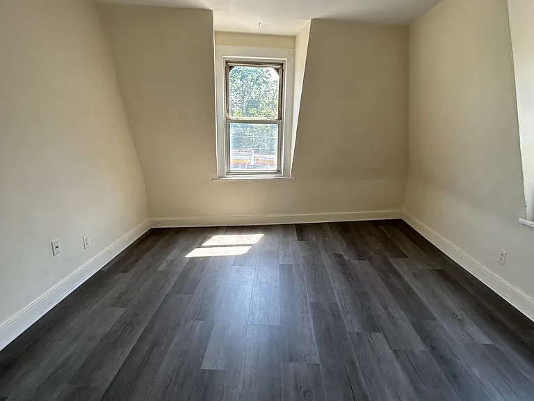 7 N Liberty Dr #7 — Photo 3