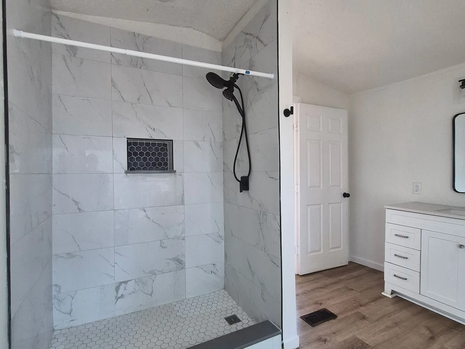 3 bed, 1216 sqft, $1,600 — Photo 3