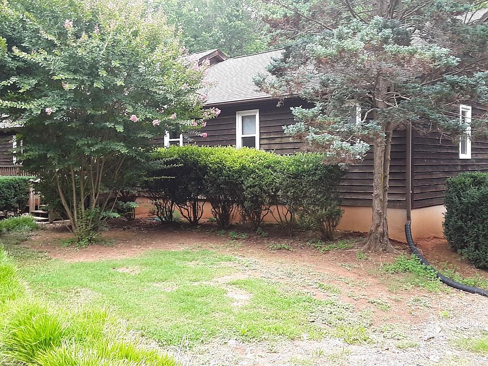 2911 House Front