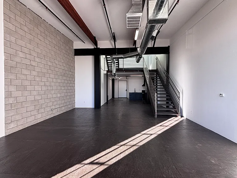 4020 Avalon Blvd #210 — Photo 6