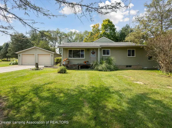 774 S Gale Rd, Eaton Rapids, MI 48827