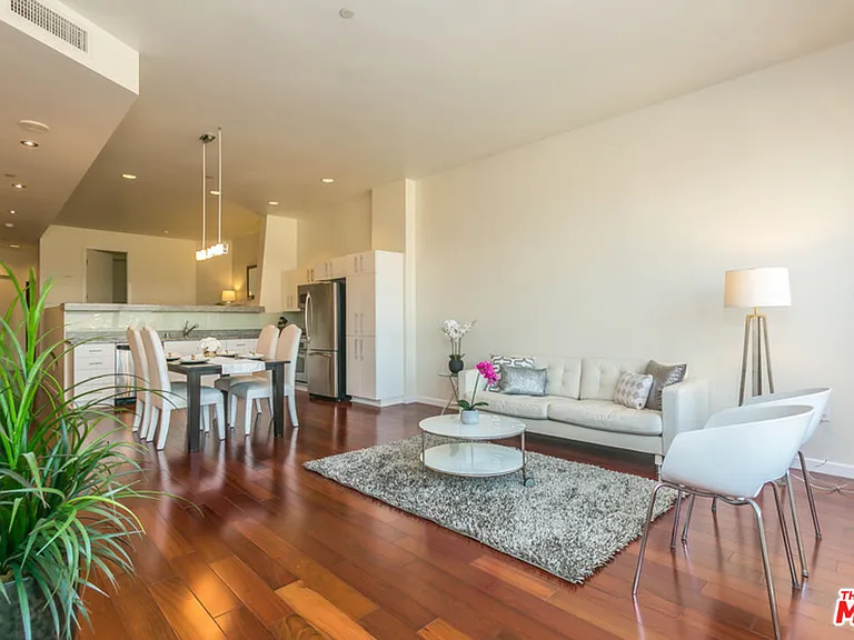 1100 Wilshire Blvd #3504 — Photo 5