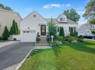 41 Hetherington Rd, Nutley, NJ 07110