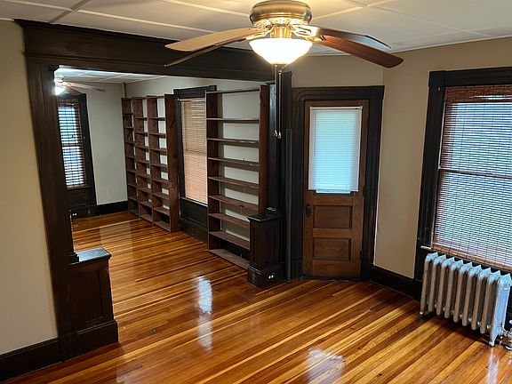 Dining room to living room