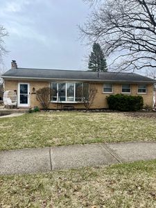 37022 Pinewood Rd, Wayne, MI, 48184