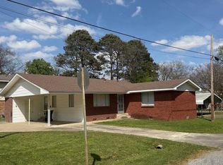 1001 E Homan St, England, AR 72046