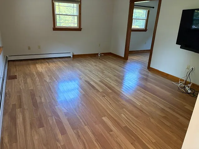 115 Columbia Dr — Photo 4