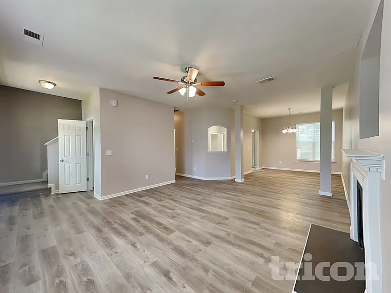 3046 Williamette Valley Dr — Photo 3