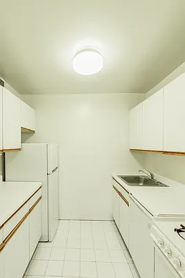 Rented by Metropolitan Property Group | media 2