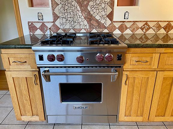 4th image of 7242 W 90th St
