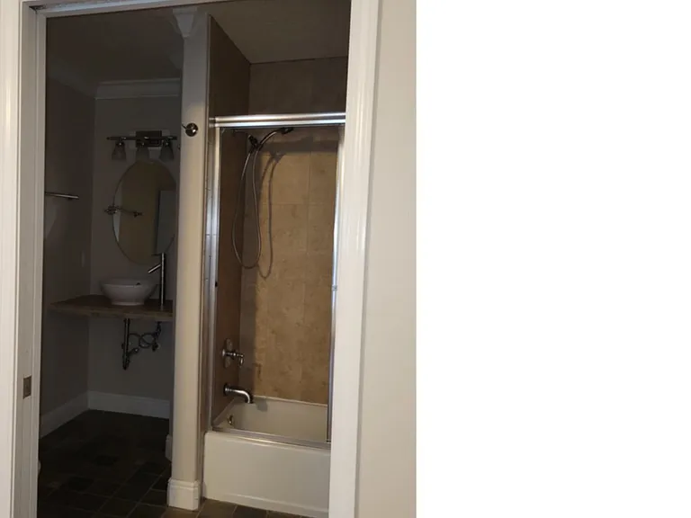 1010 N Hayne St #2 — Photo 2