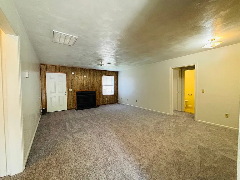 1407 Toms Creek Rd #14 — Photo 13