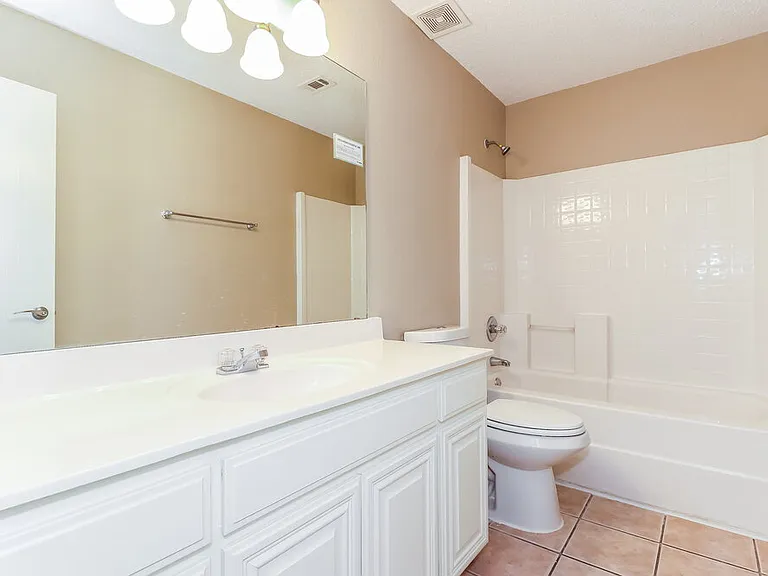 528 Cambridge Dr — Photo 14