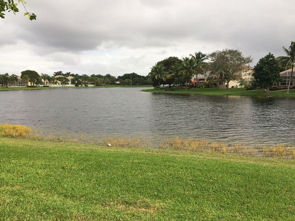 2nd image of 4186 Sabal Ridge Cir