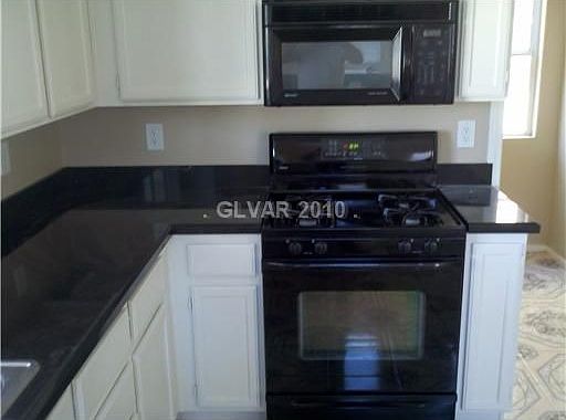 5th image of 4612 Stoddard Ave