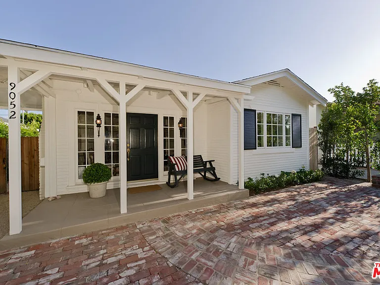 9052 Harland Ave — Photo 3