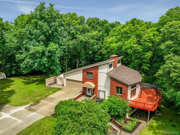 3378 Jossman Hls, Ortonville, MI 48462